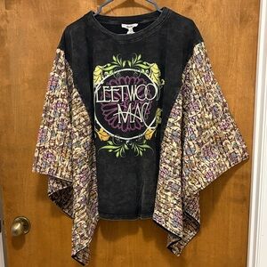 537. Blue Velvet Fleetwood Mac Kantha Kimono Tee - Black with Floral Sleeves
